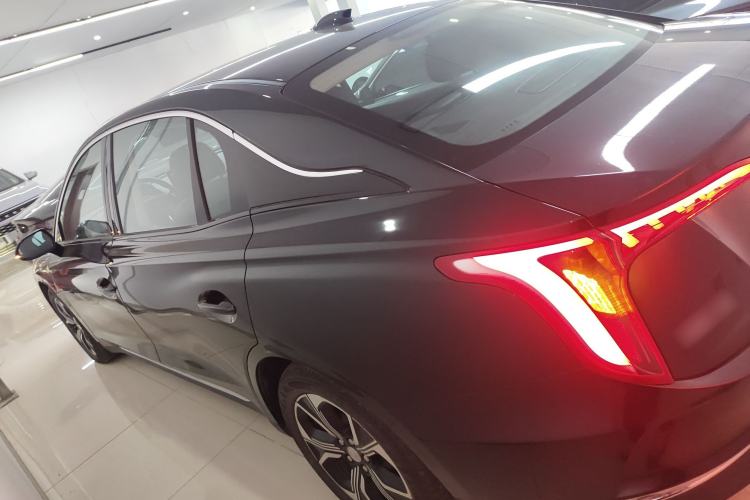 Used Hongqi E-QM5 2023 Revised Version Basic Travel Edition
