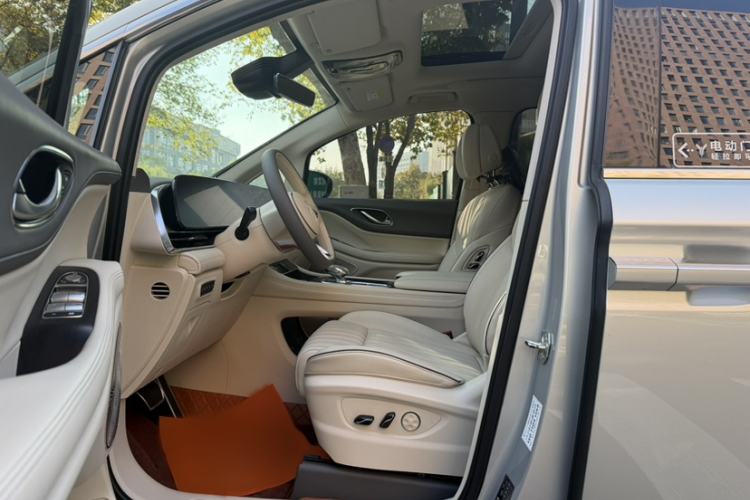 Used VOYAH Dream 2022 Low-Carbon Edition Dream+ Smart Enjoyment Package
