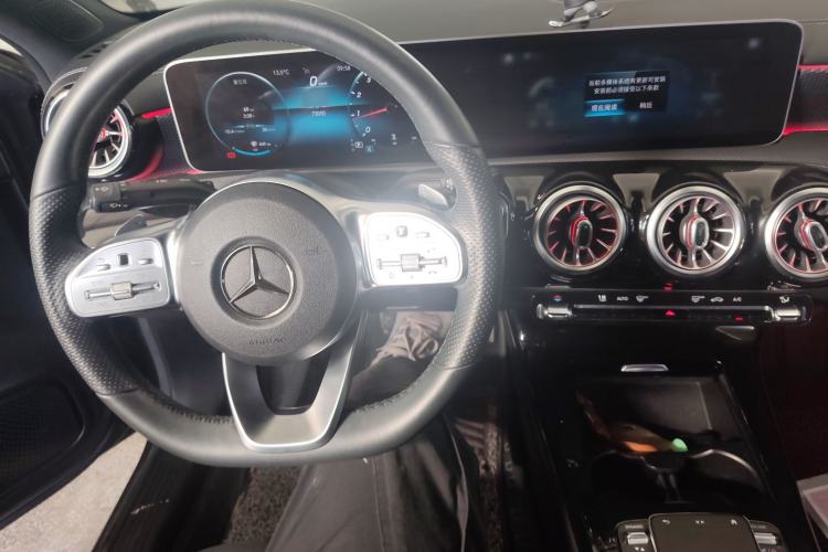 Used Mercedes-Benz A-Class 2020 Restyled A 200 L Sport Sedan Fashion Version
