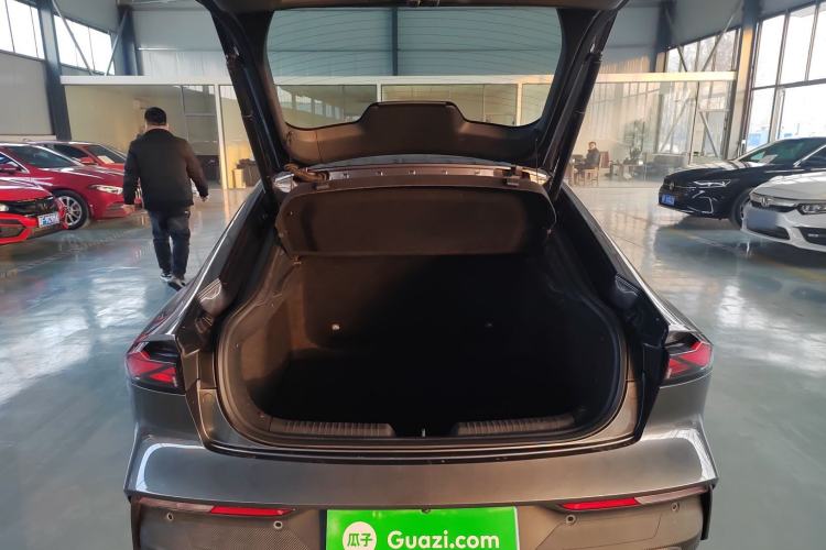 Used Changan UNI-V 2022 1.5T Prestige Version