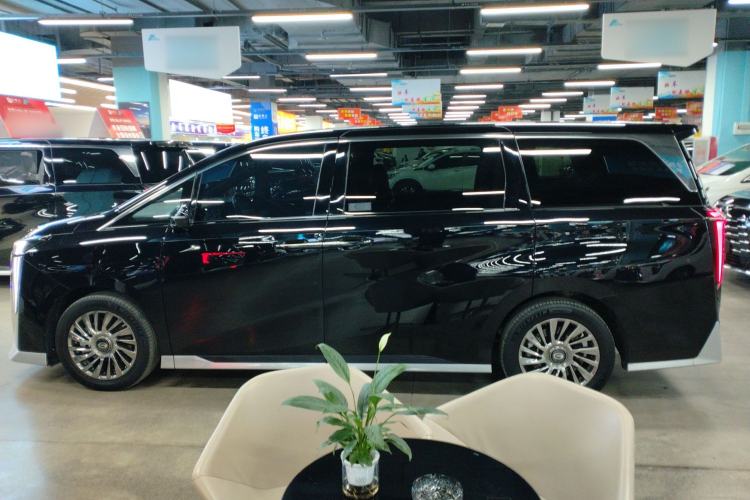 Used GAC Trumpchi M8 2023 Zongshi Series 400T Flagship Edition
