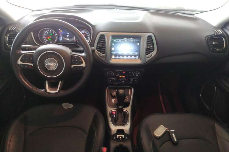 Used  Compass 2017 200T Automatic Family Enjoyment Four-Wheel Drive Edition
