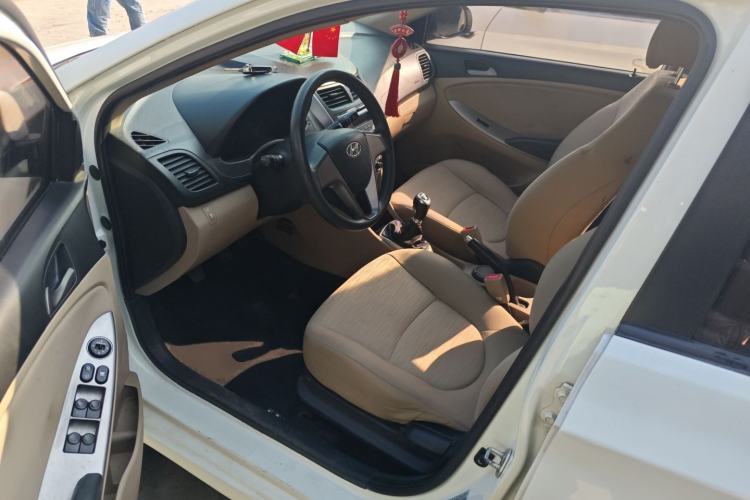 Used Hyundai Verna 2014 1.4L Manual Smart GLS Trim
