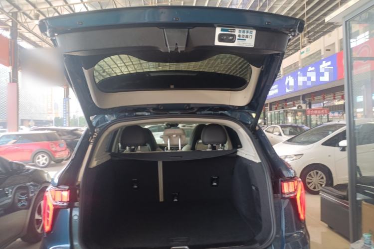 Used Lynk & Co 01 2017 2.0T Two-Wheel Drive Zhaopu Version
