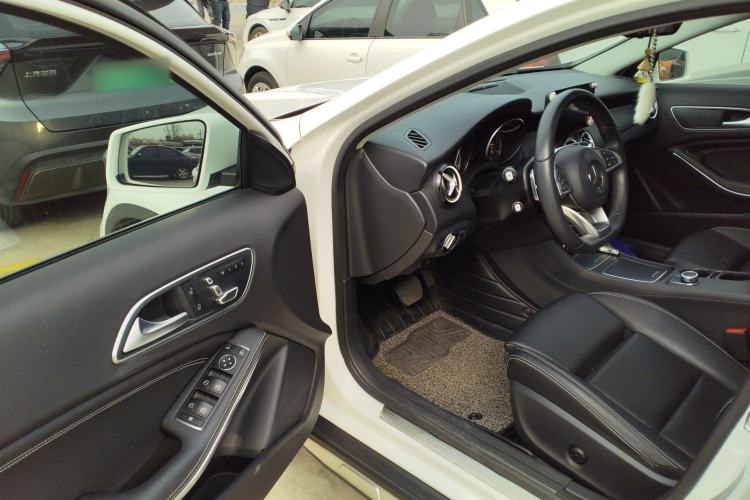 Used Mercedes-Benz GLA 2019 GLA 200 Dynamic Edition