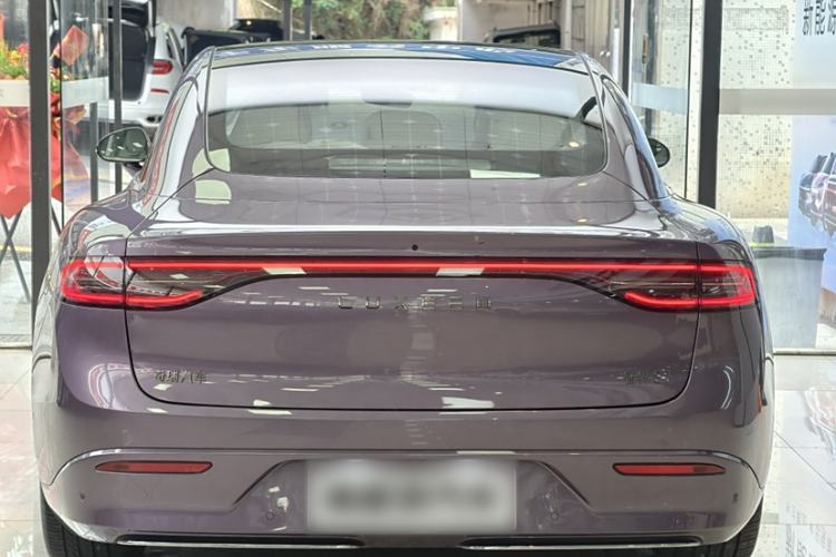 Used Hima Luxeed S7 2025 855 km Max
