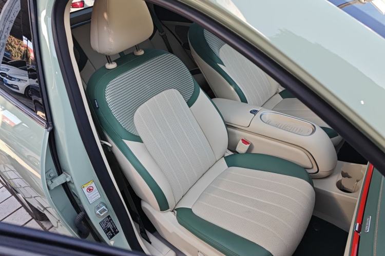 Used ORA Good Cat 2023 401 km Standard Range Prestige Version Lithium Iron Phosphate