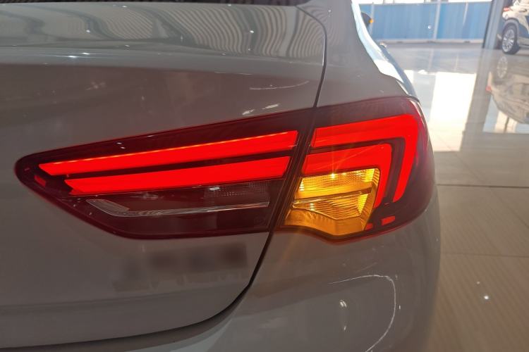 Used Buick Regal 2019 Revised 20T Luxury Version China VI Standard
