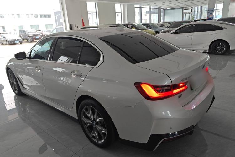 Used BMW i3 2024 eDrive 35 L
