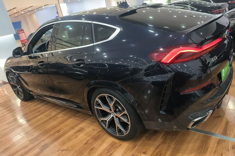 Used BMW X6 2022 xDrive40i Luxury Edition M Sport Package
