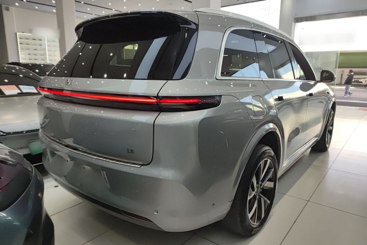 Used Li Auto L8 2023 Pro Model
