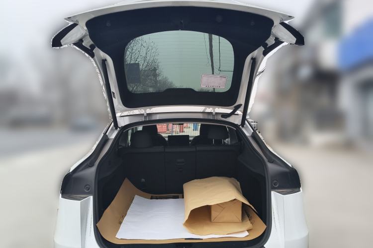 Used Tesla Model Y 2025 Rear-Wheel-Drive Version