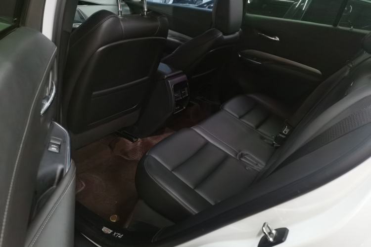 Used Cadillac XT4 2021 28T Two-Wheel Drive Leading Version
