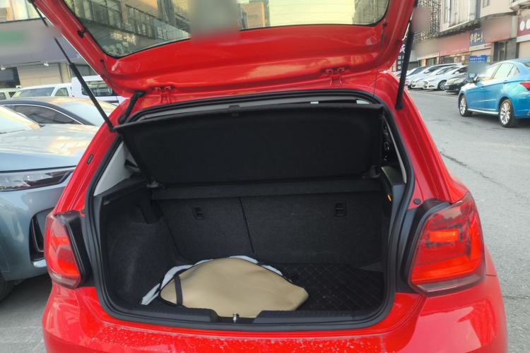 Used Volkswagen Polo 2018 1.5L Automatic Enjoyment Model
