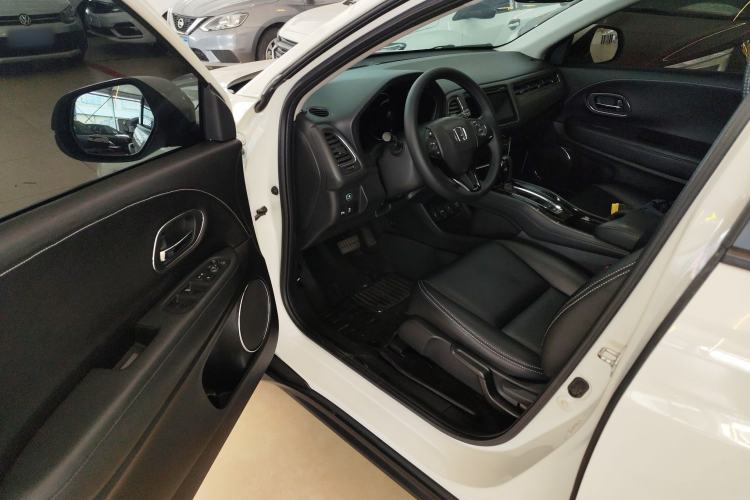 Used Honda Vezel 2015 1.8L CVT 2WD Luxury Model