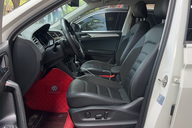 Used Volkswagen Tiguan L 2019 Revised Version 280TSI Automatic Two-Wheel Drive Panoramic Comfort Edition China VI Standard