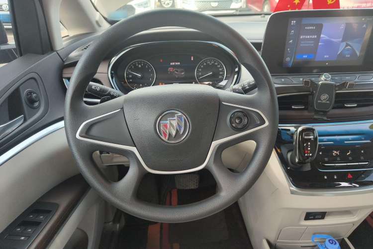 Used Buick GL8 2021 Land Cruiser Executive Class 652T Comfort Model
