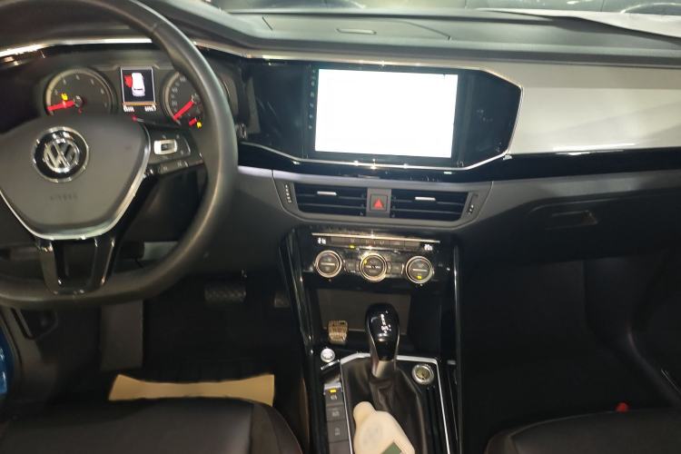 Used Volkswagen Tayron 2019 330TSI Two-Wheel-Drive Luxury Version China V Emission Standard
