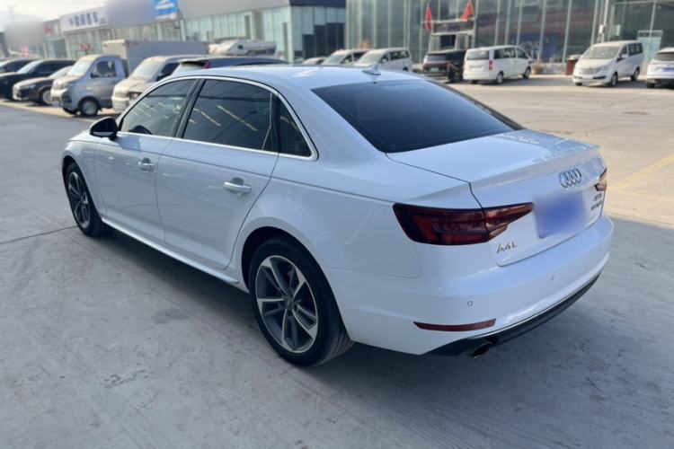 Used Audi A4L 2018 30th Anniversary Edition 40 TFSI Trendy Model
