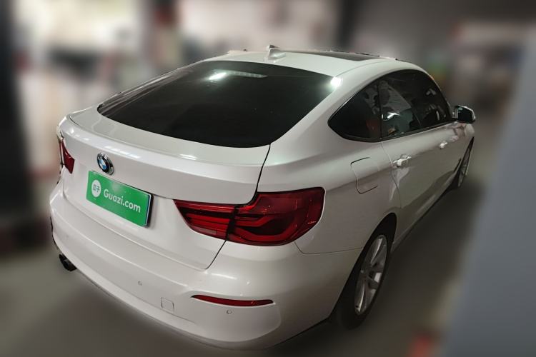 Used BMW 3 Series GT 2017 320i Sport Edition
