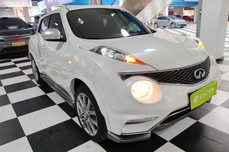 Used Infiniti ESQ 2014 1.6L Spontaneous Edition
