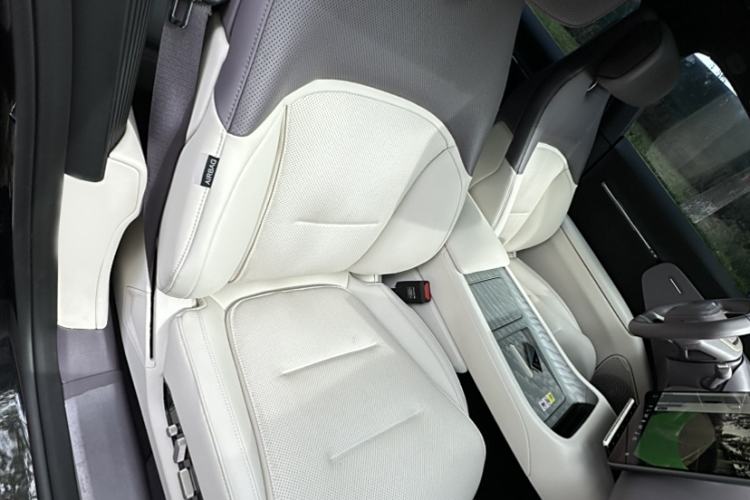 Used  12 2025 Ultra Extended-Range Edition