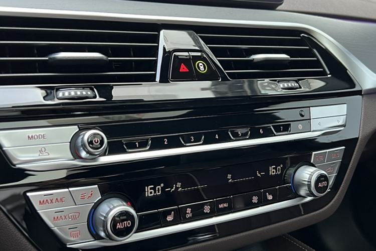 Used BMW 5 Series 2022 530Li Leading Model M Sport Package
