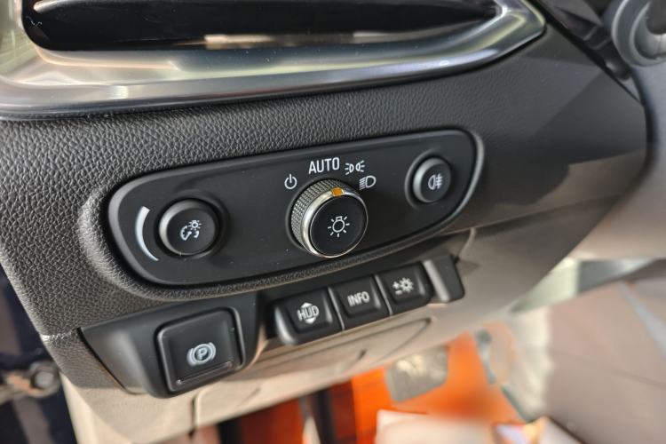 Used Buick Enclave 2020 28T Four-Wheel Drive Luxury Flagship Edition
