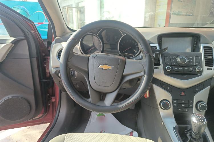 Used Chevrolet Cruze 2015 1.5L Classic SL MT

