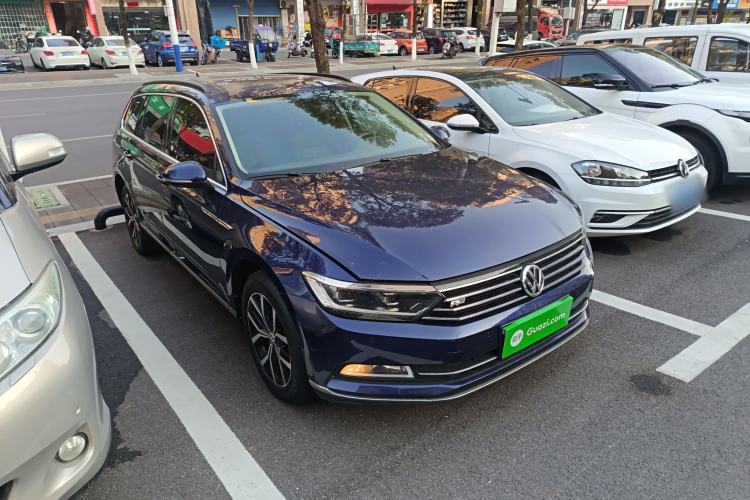 Used Volkswagen Variant 2018 380TSI Two-Wheel Drive Comfort Edition
