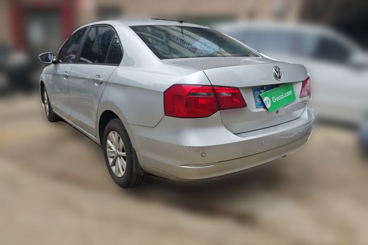 Used Volkswagen Jetta 2015 1.6L Manual Fashion Edition