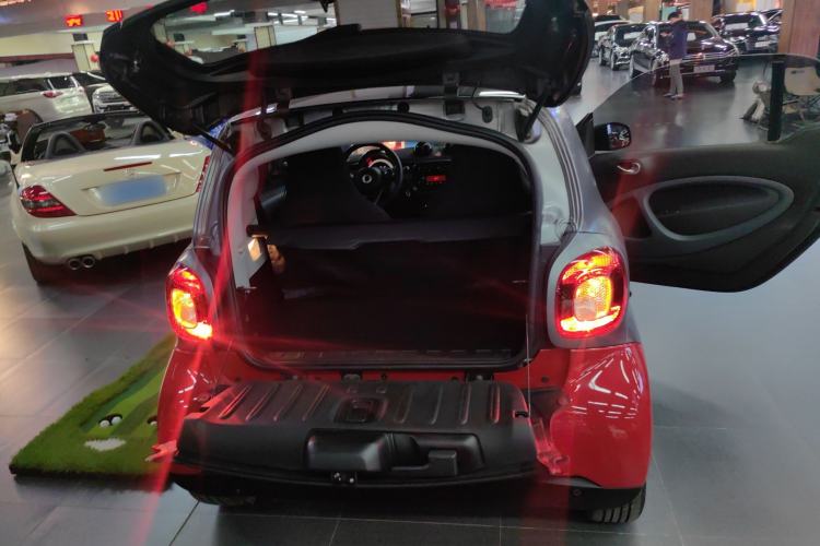 Used  fortwo 2015 1.0L 52 kW Hardtop Passion Edition
