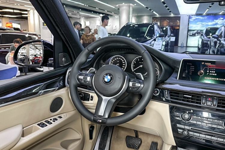 Used BMW X5 2014 xDrive50i M Sport Edition
