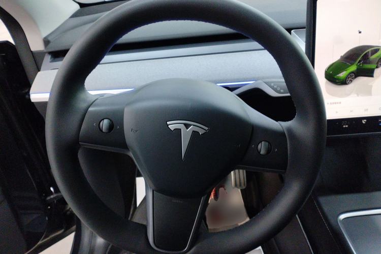 Used Tesla Model Y 2024 Rear-Wheel-Drive Version
