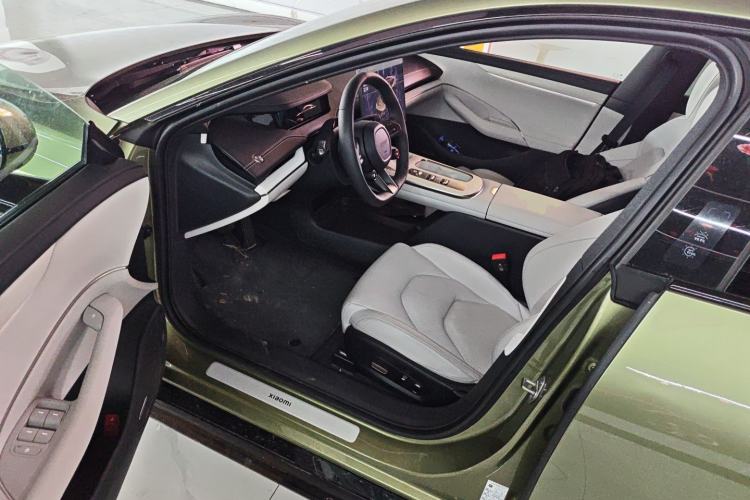 Used  SU7 2024 Rear-Drive Ultra-Long Range Advanced Pro-Level Intelligent Driving Version
