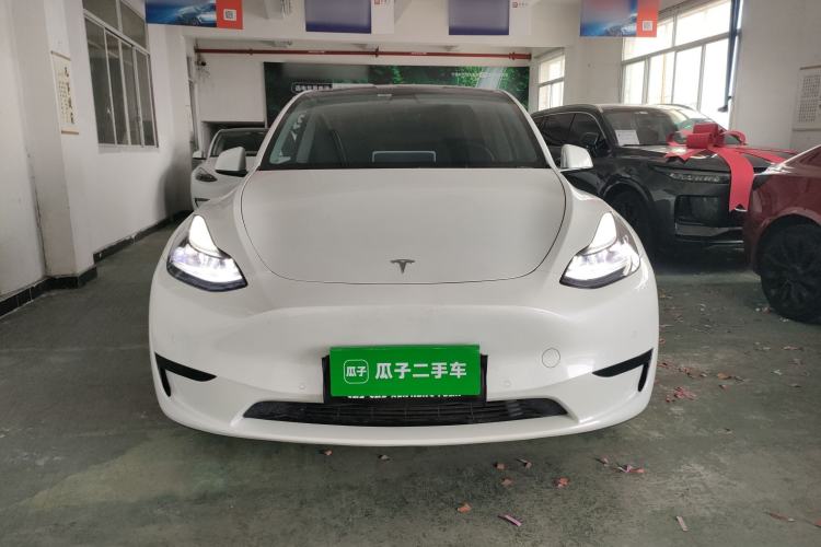 Used Tesla Model Y 2023 Rear-Wheel-Drive Version

