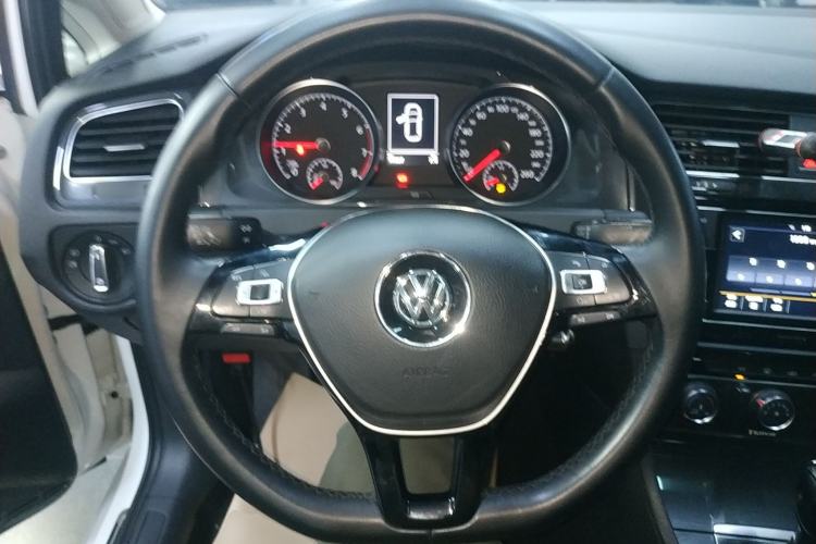 Used Volkswagen Golf 2018 230TSI Automatic Comfort Model
