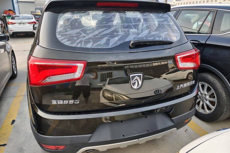 Used Baojun 560 2015 1.8L Manual Luxury Model
