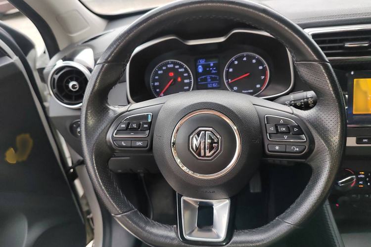 Used MG ZS 2017 1.5L Manual Luxury Edition

