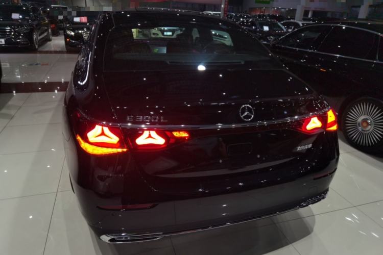 Used Mercedes-Benz E-Class 2025 Facelift E 300 L Luxury Edition