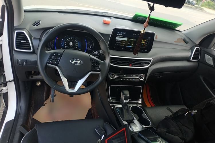 Used Hyundai Tucson 2020 280TGDi Two-Wheel-Drive GLS Fashion Edition China VI Standard
