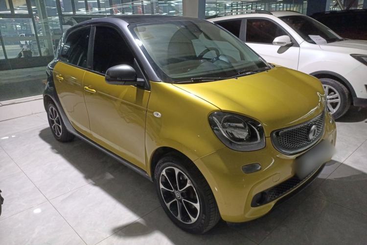 Used  forfour 2016 1.0L 52 kW Passion Edition
