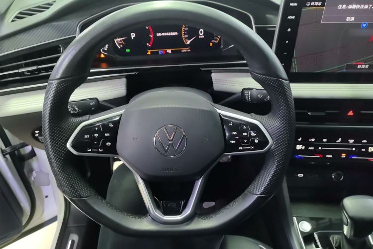 Used Volkswagen Tiguan L 2022 330TSI Automatic Two-Wheel Drive R-Line Enhanced Edition
