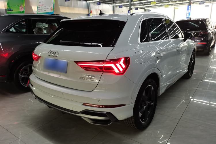 Used Audi Q3 2022 35 TFSI Fashion Dynamic Model