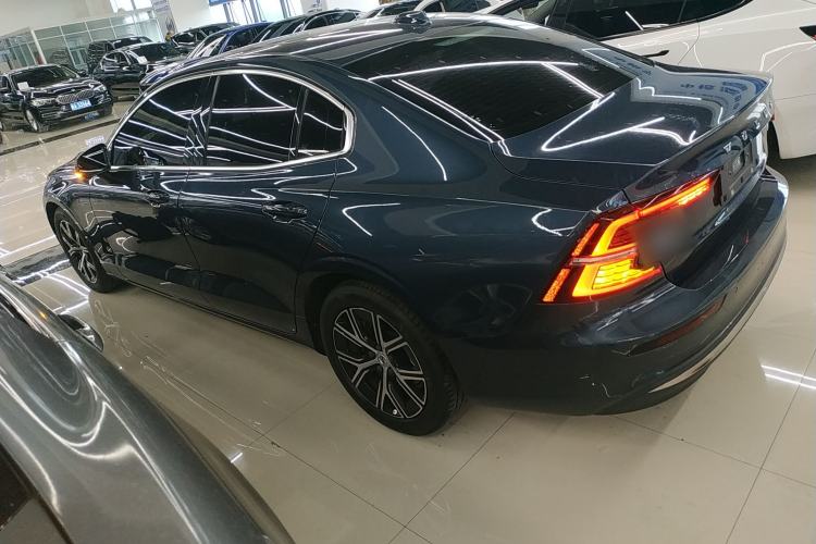 Used Volvo S60 2023 B4 Zhiyi Luxury Edition