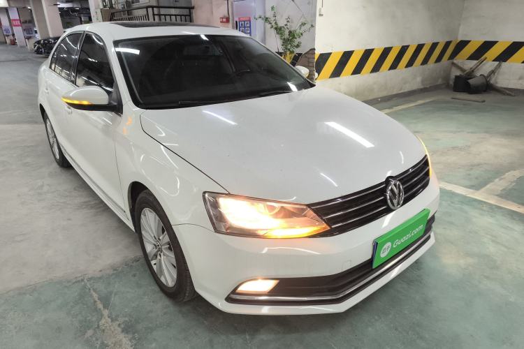 Used Volkswagen Sagitar 2016 230TSI 25th Anniversary Edition
