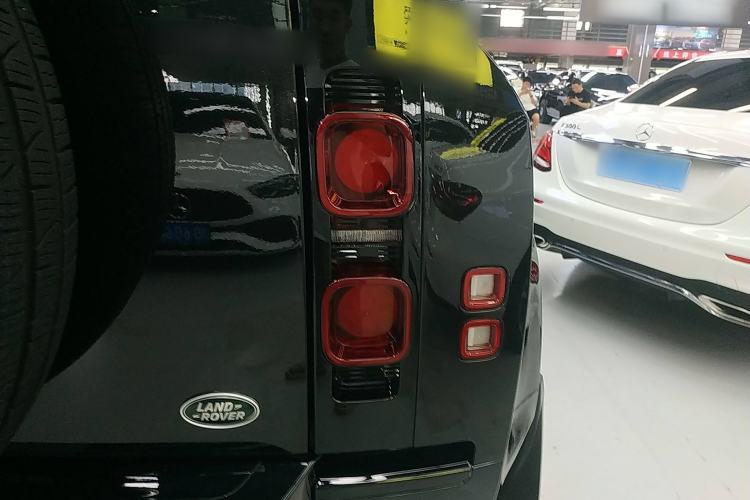 Used Land Rover Defender 2023 90 3.0T P400 XS
