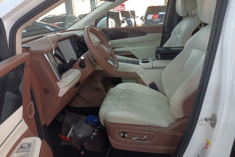 Used BYD Xia 2025 DM-i 1.5T 180km Excellence Model
