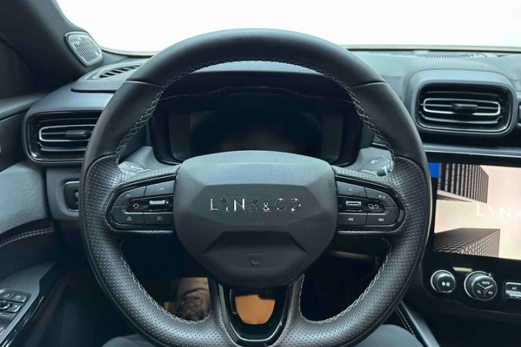Used Lynk & Co 03 2022 2.0TD DCT JingPro
