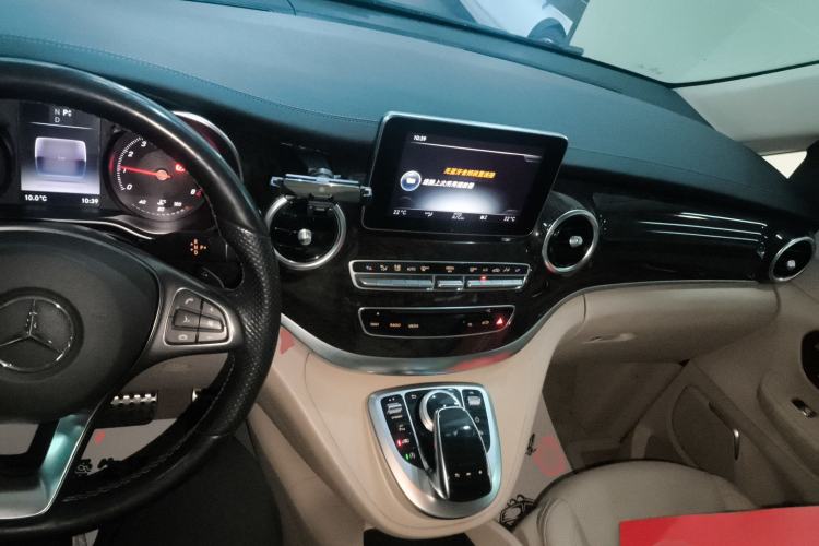 Used Mercedes-Benz V-Class 2017 V 260 L Prestige Extended Edition